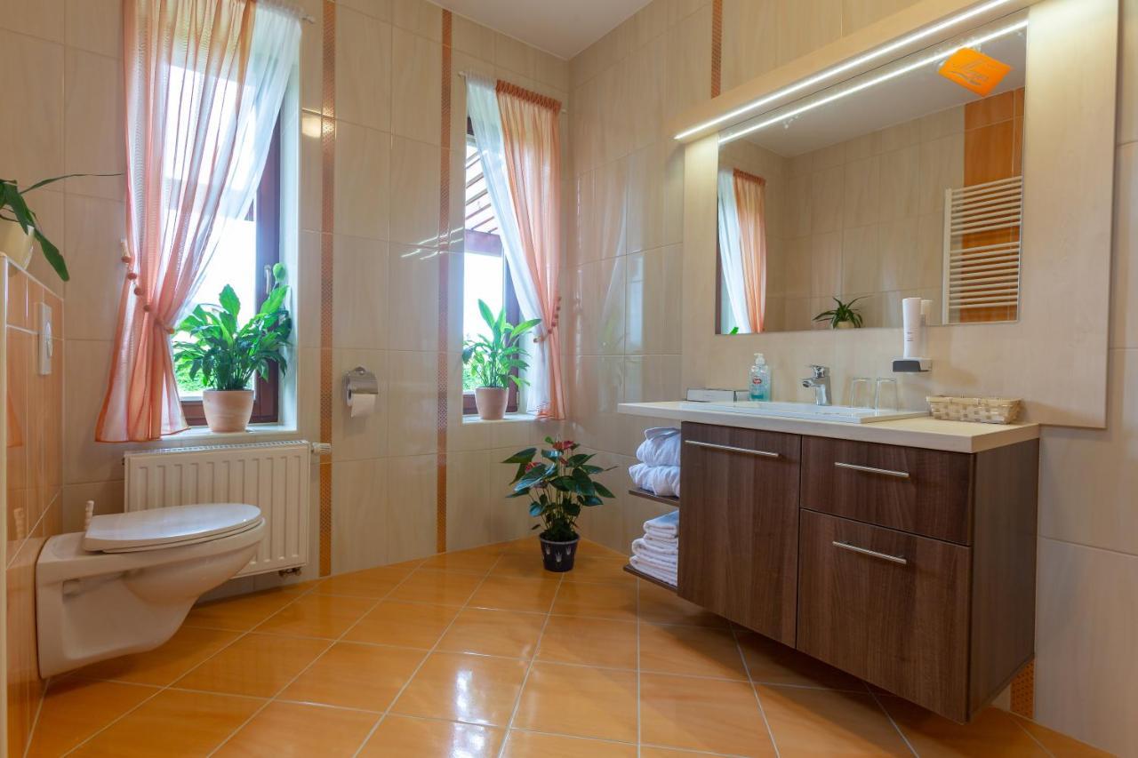 Hotel Mayer Alsooers Zewnętrze zdjęcie