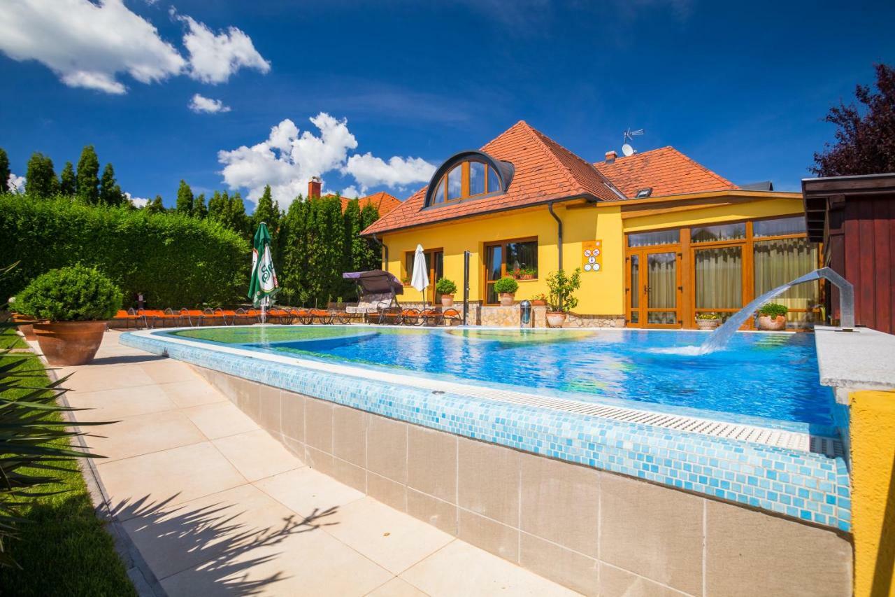 Hotel Mayer Alsooers Zewnętrze zdjęcie